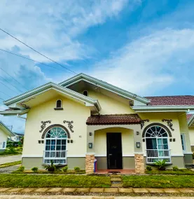 Eds Spacious 3-Bedroom 2-Full Bathroom House with Wifi, AC and Pool - Image 2