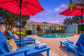 Chic 4BR Htd Pool, 5 min to beach, PAC-MAN, Games - Image 2