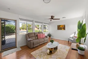 Duffy Family House: 3BR, 4B,Pet-Friendly Big Yard - Image 2
