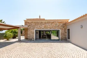 Family Country House - Image 2