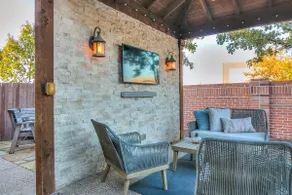 4 BR/2.5 BA - 5 Min to DFW - Image 4