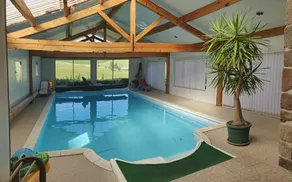 4* Accommodation – Swimming Pool + Hot Tub + Sauna - Image 4