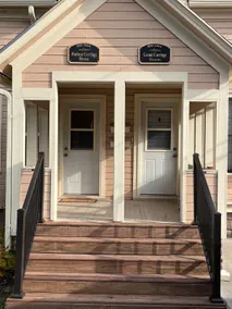 The Hudson Carriage Townhouse - Image 2