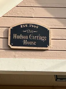 The Hudson Carriage Townhouse - Image 5