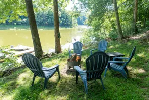 The Lake Shack at Blair’s Bluff - Image 3