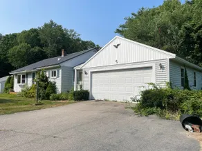 3 bedroom home near the beach - Image 3