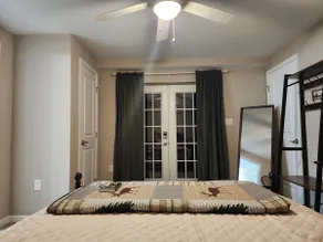 Shenandoah Cozy Hideout Suite - Image 3