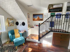 Charming Cozy Studio Centrally Located - Image 3