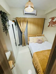 Newly-furnished 1BR with Balcony near MRT Mandaluyong - Image 2