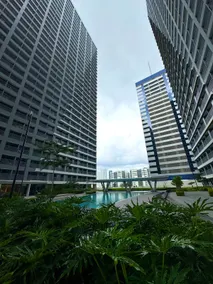 Newly-furnished 1BR with Balcony near MRT Mandaluyong - Image 4