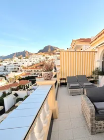 Ocean view apartment with pools - Image 5