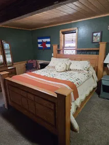 The Lazy Ass Ranch, The Guest House - Image 5