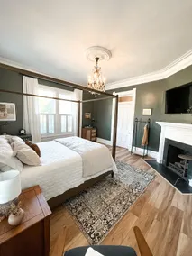 The Coltrane House on Historic Union St. 2br Suite - Image 3