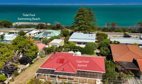 Tidal Pool Retreat - Central Kingscote - 50m to beach - Image 3