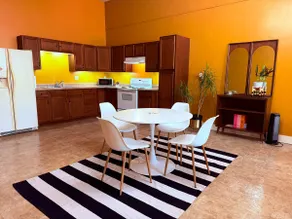 The Mod Spot on Main • Vintage Style + walkable! - Image 2