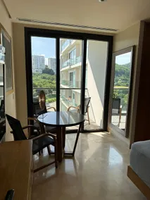 Beachfront apartment - Image 3