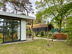 The Birdhouse with Jacuzzi - Image 4
