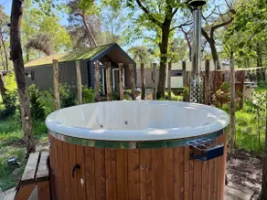 The Birdhouse with Jacuzzi - Image 3