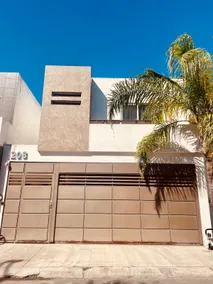 Downtown house in Monterrey - Image 3