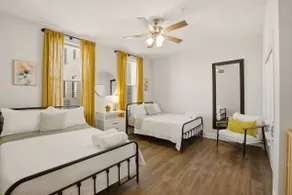 Apartment in Downtown Square | Mins to WEC | 2BR| - Image 3