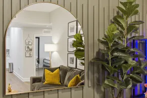 Apartment in Downtown Square | Mins to WEC | 2BR| - Image 2