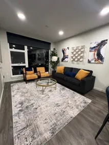 Modern Luxury Living with a View and Gym - Image 5