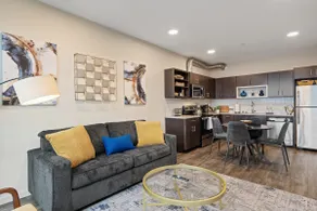 Modern Luxury Living with a View and Gym - Image 3