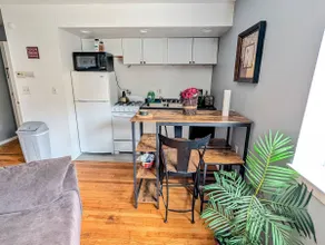 Bright 1 BR in Amazing Location - Image 3