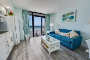 Coastal condo w/ ocean view & resort pools - Image 2