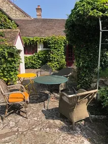 Peaceful Retreat with Yoga Studio/Garden/Sleeps 13 - Image 3