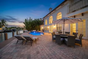 944 Large Home in Tropic Isles | by Brampton Park - Image 5
