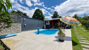 House with Pool and Party Area - Image 4