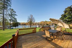 Lake Cottage in Chapin Private Dock - Image 4