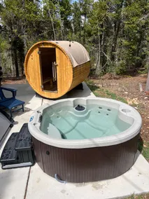 Cozy Updated Cabin w Barrel Sauna EV Charger - Image 2