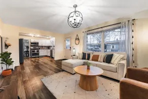 The Modern Magnolia: Cozy Farm Setting - Image 3