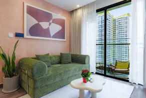 1+ Bedroom APT | Pool View I Fast Wifi - Image 3