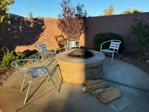 *Family House 8 minutes from Downtown* - Image 4