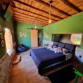 House with a view and Jacuzzi - Image 3