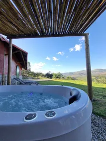 House with a view and Jacuzzi - Image 2