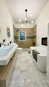 Ranch Home: Cozy & Modern! - Image 2