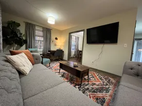 Boho Blast: Hip decor, 2 Living Spaces, Quiet - Image 3