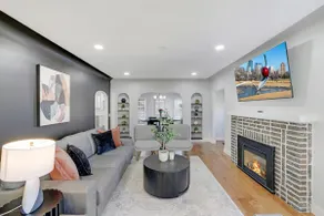 Luxury 5-BDR Mins from Dtwn Mpls - Image 2