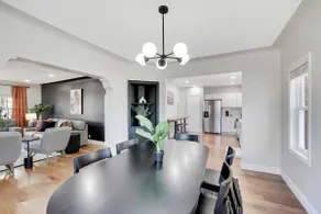 Luxury 5-BDR Mins from Dtwn Mpls - Image 3