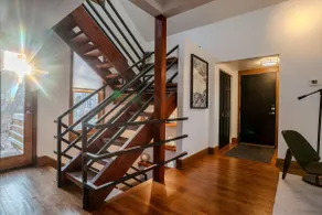 Cozy Modern House - 2 Miles to Minneapolis - Image 2