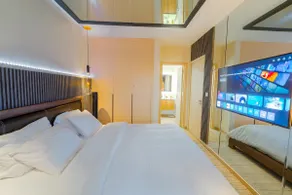 Casa Loca ONE Bedroom Apartment M Road - Image 3