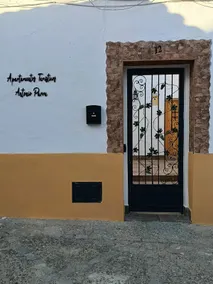 Antonio Parra III Tourist Apartments - Image 4
