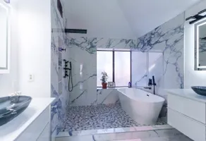 Casa de Azul - King Bed & Rainfall shower - Image 5