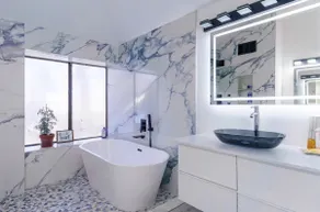 Casa de Azul - King Bed & Rainfall shower - Image 3