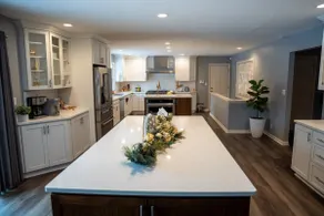 Las Lomas Luxury Home. - Image 4