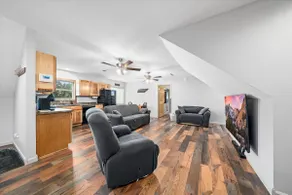 Backwoods Bungalow - Image 4